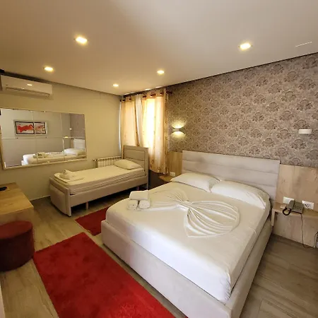 Otel Erandi Rinas